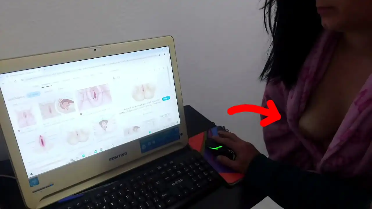 Aula de anatomia e punheta, sexo com madrasta de peitos naturais MILF