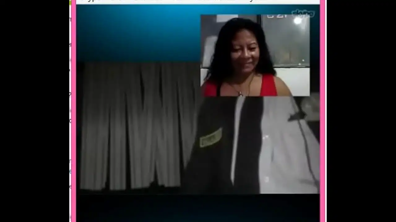 Diretor e vizinho do bairro se masturbam no skype