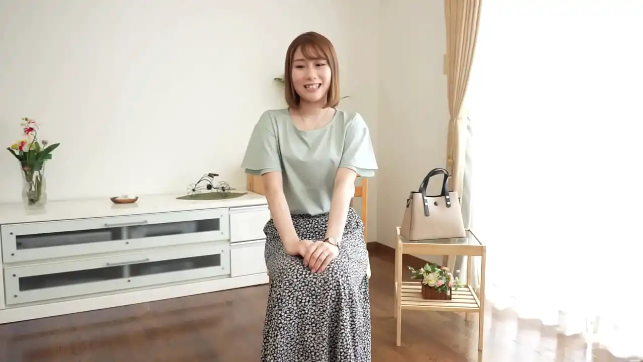 Married Woman's First Shooting Documentary Haruna Nishijima <with digest>