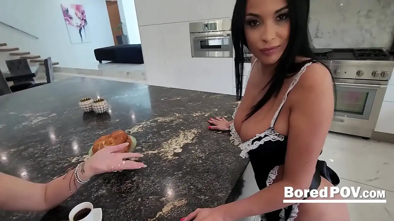 Croissant? Sim! Sexo? Sim Sim! -Anissa Kate | EntediadoPOV