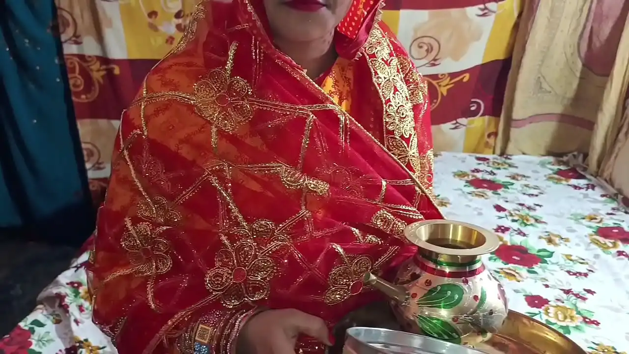 Desi casou-se com bhabhi karwa chauth puja com áudio hindi claro