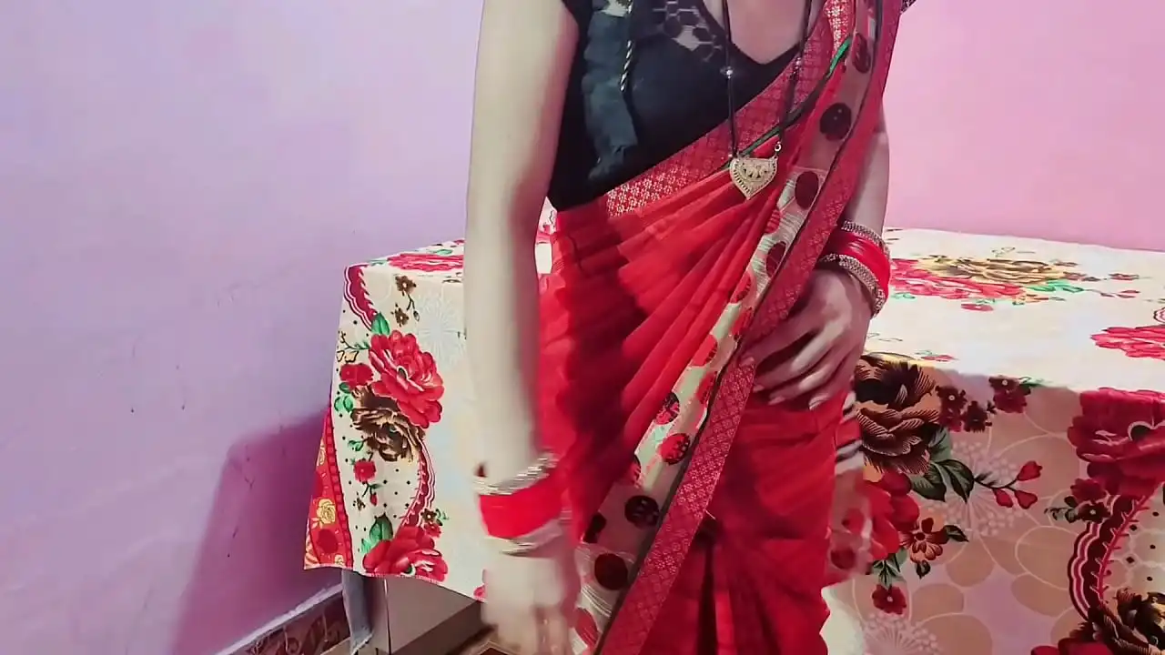 Brother-in-law please explain to your friend, he caught me forcefully and started fucking my pussy. Hindi Audio.