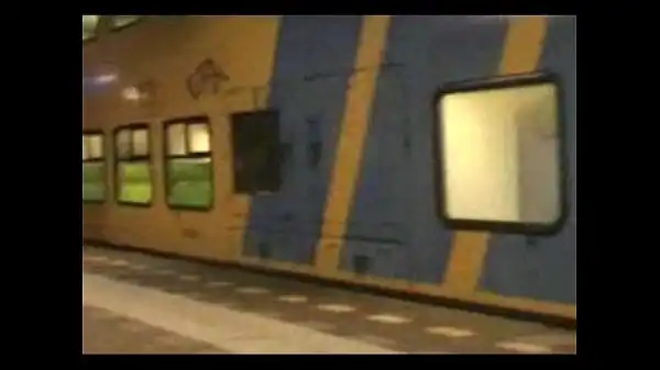 filme caseiro em estação ferroviária holandesa