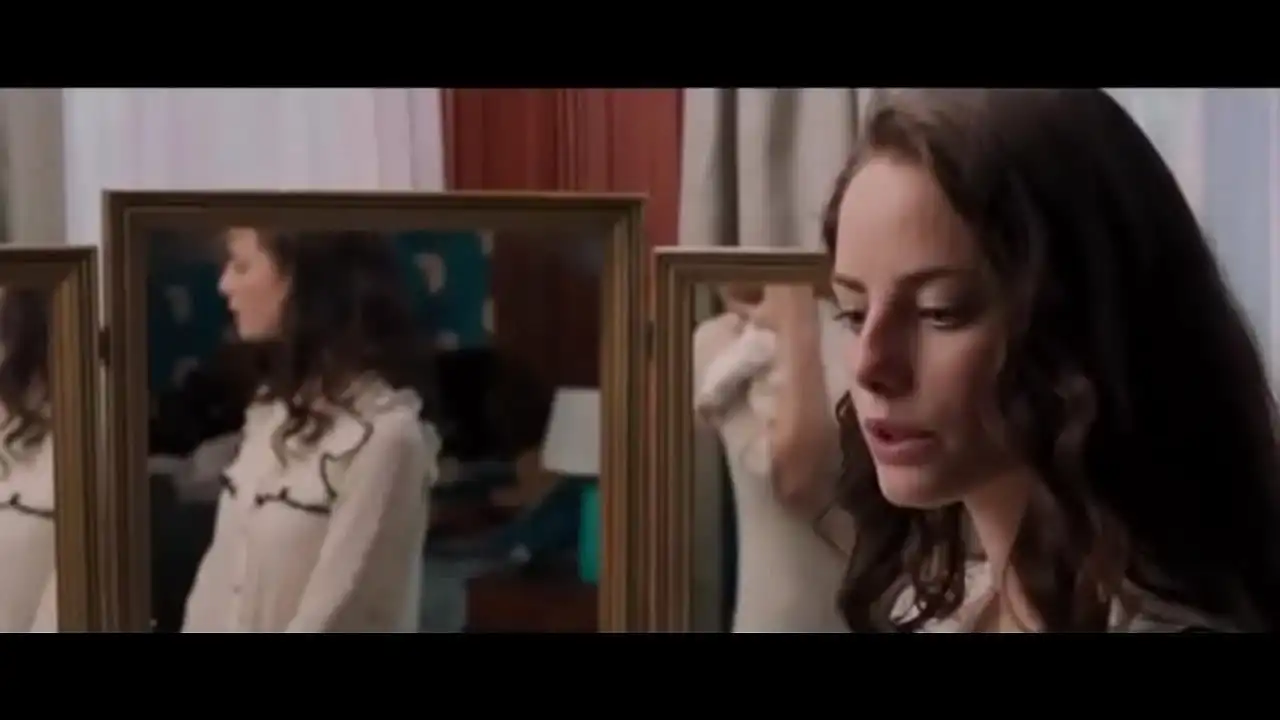 Kaya Scodelario - A verdade sobre Emanuel (2013)