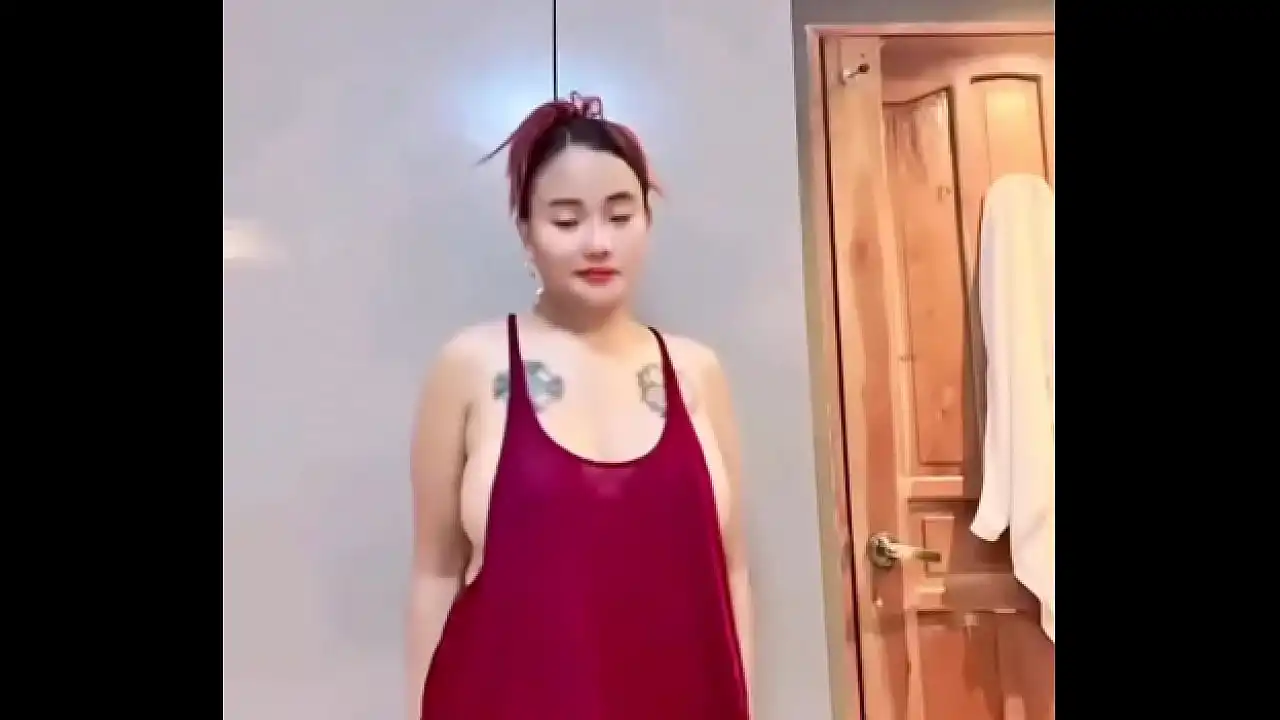 Pinay bigboobs dançando