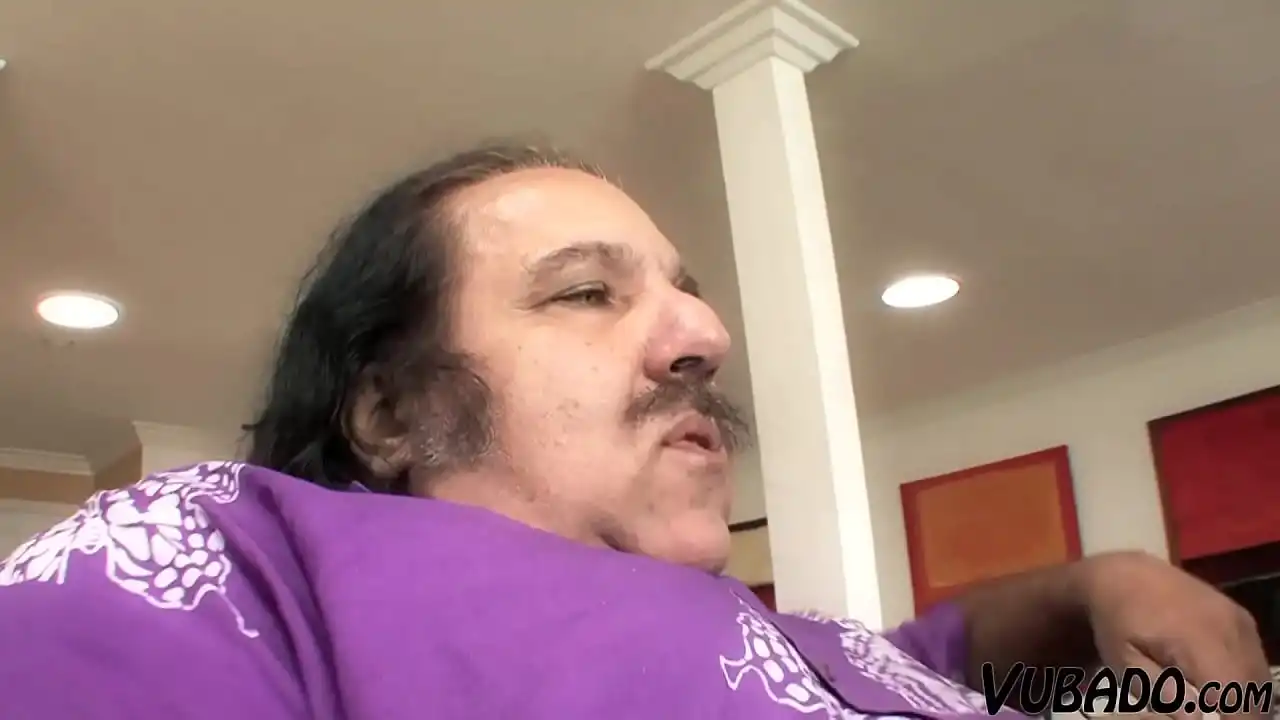 Vídeo de sexo caseiro amador real com Ron Jeremy