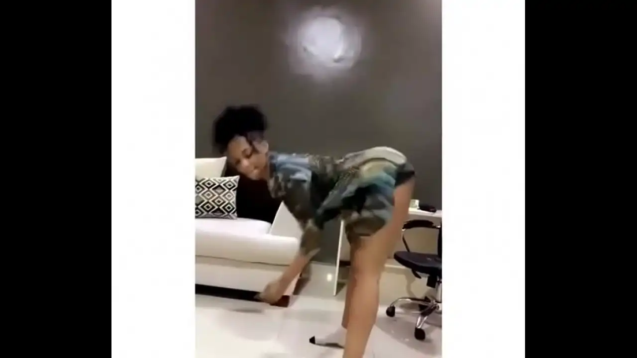 poronogarapf kunyaza Rwandan Sexy Twerking Shaddyboo Kunyaza SuperSexy