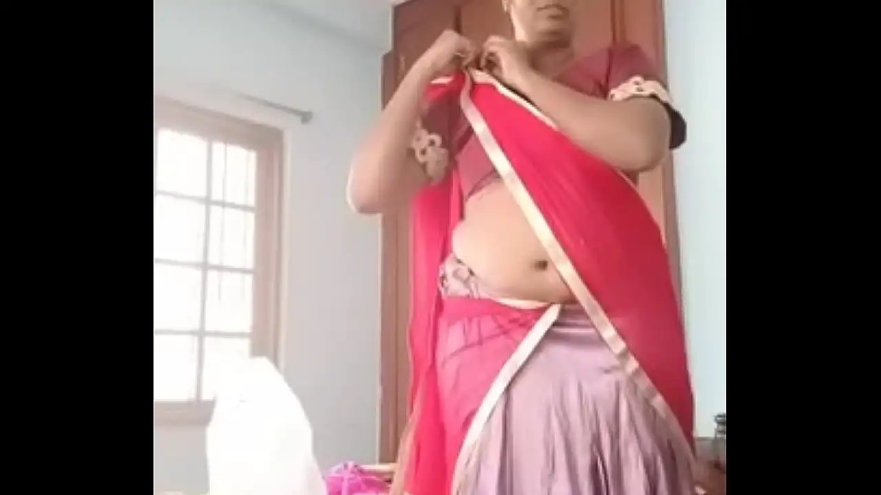 Vídeos mais recentes de Swathi naidu durante a filmagem de troca de vestido parte -7