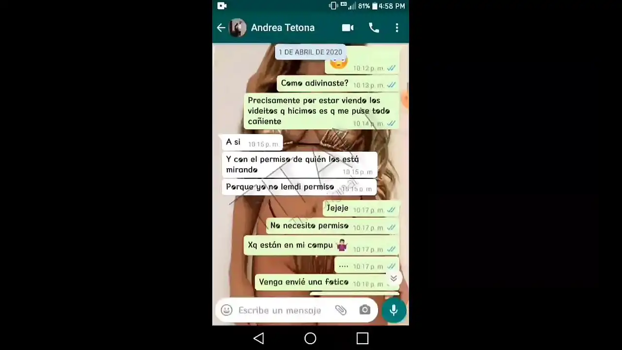 A mais peituda da sala de aula em uma videochamada, ficou com tesão no whatsapp e o resto foi gravado