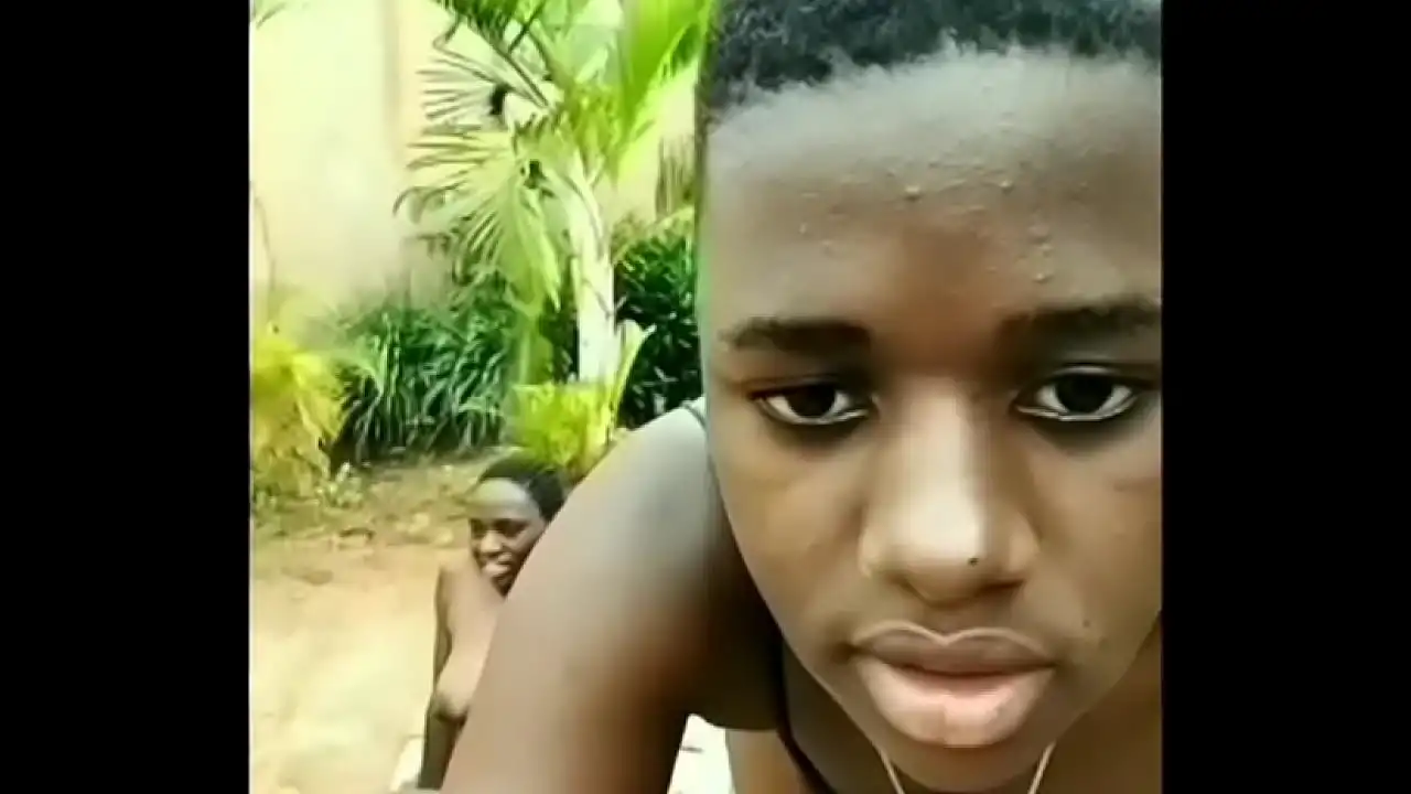 Ugandan girl showing their pussies