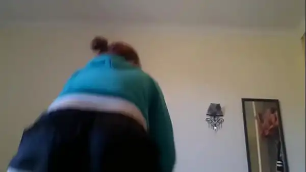 Twerk menina branca! Para a esquerda direita YG